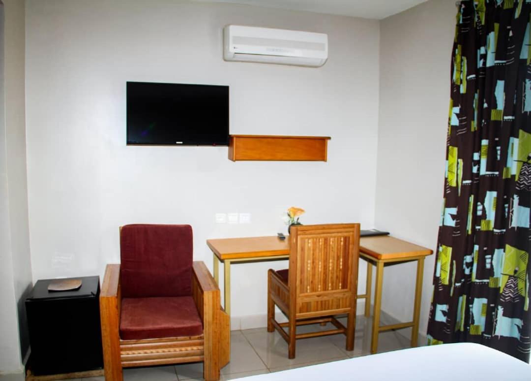 Congress Hotel ياوندي المظهر الخارجي الصورة
