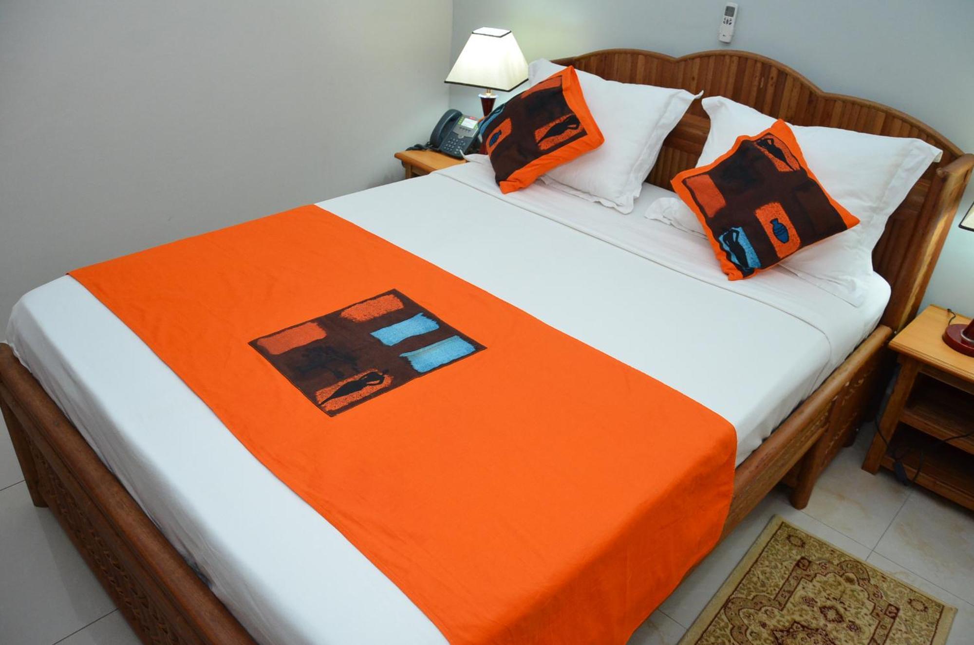Congress Hotel ياوندي المظهر الخارجي الصورة